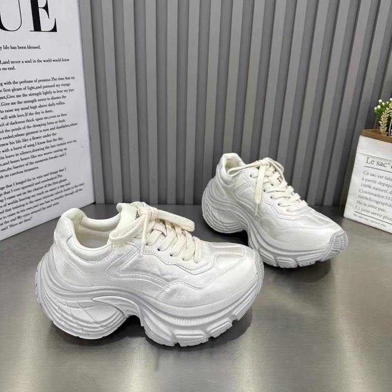 Thick-soled heightening spring shoes women's 2025 spring and summer explosion high-quality dad shoes non-slip, light and comfortable casual shoes