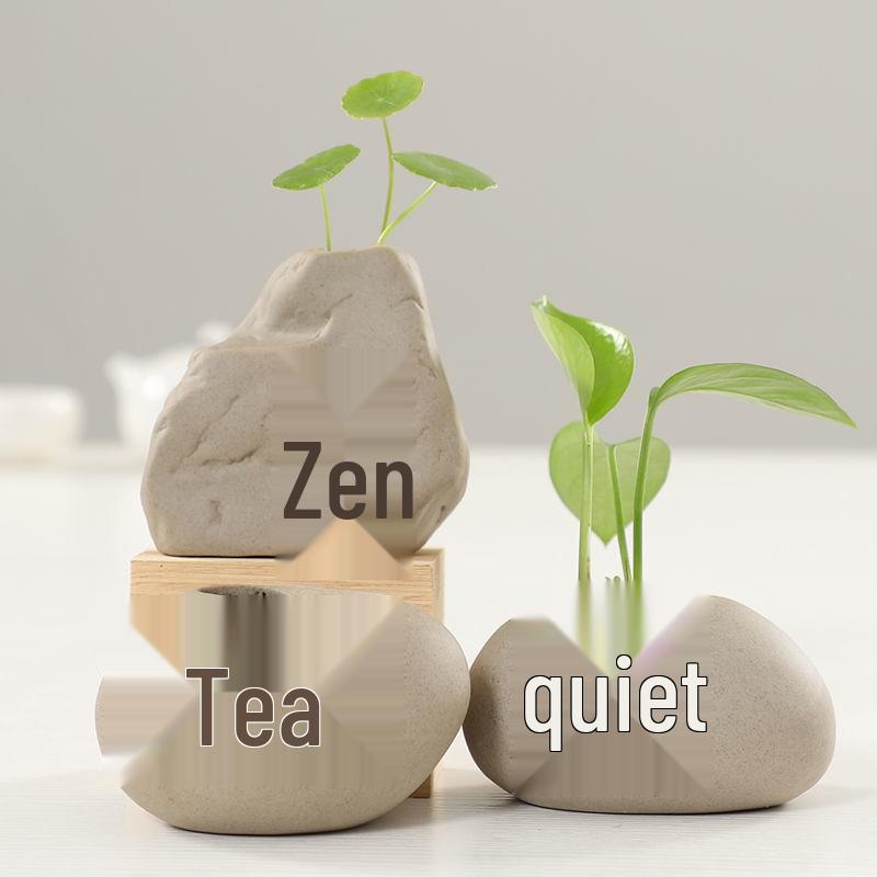 Mały ceramiczny wazon zen do hydroponiki i kompozycji ze świeżych kwiatów