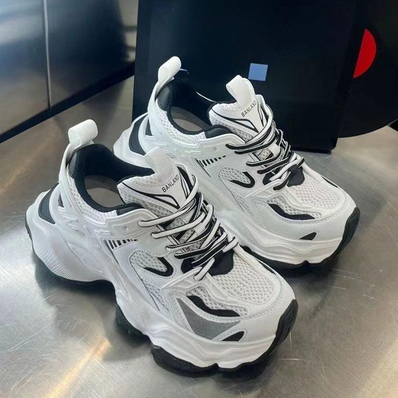 

Серебряные папины туфли весна-лето новые сетчатые дышащие толстые подошвы увеличивающие рост женские туфли кожаные повседневные кроссовки 35