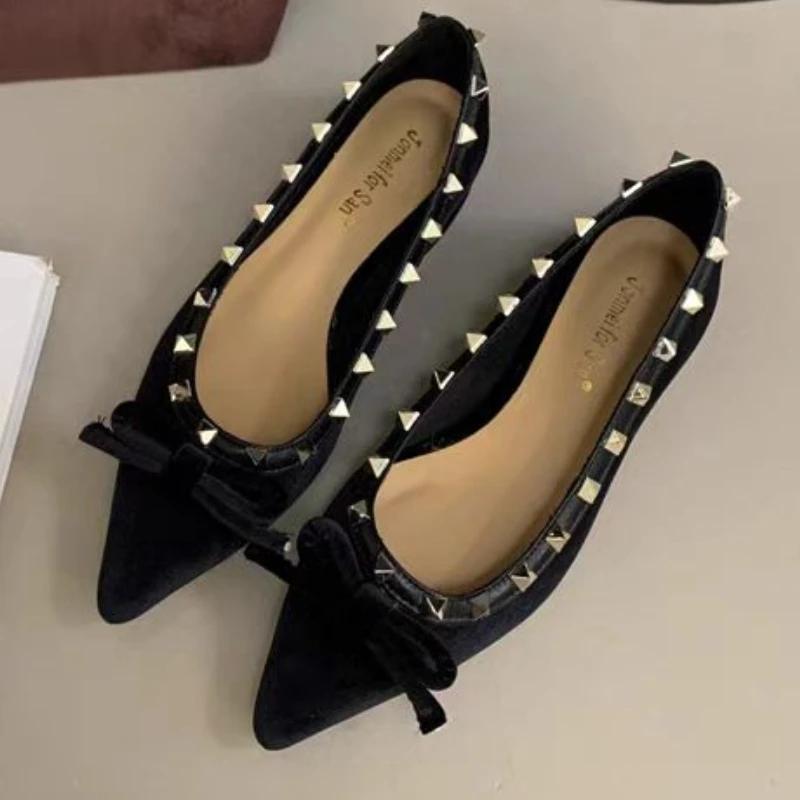 Fashion 2025 Women Ballet Flats Shoes Spring Summer New Casual Walking Loafers Pointed Toe Women Designer Lightweight Slip on Sneakers