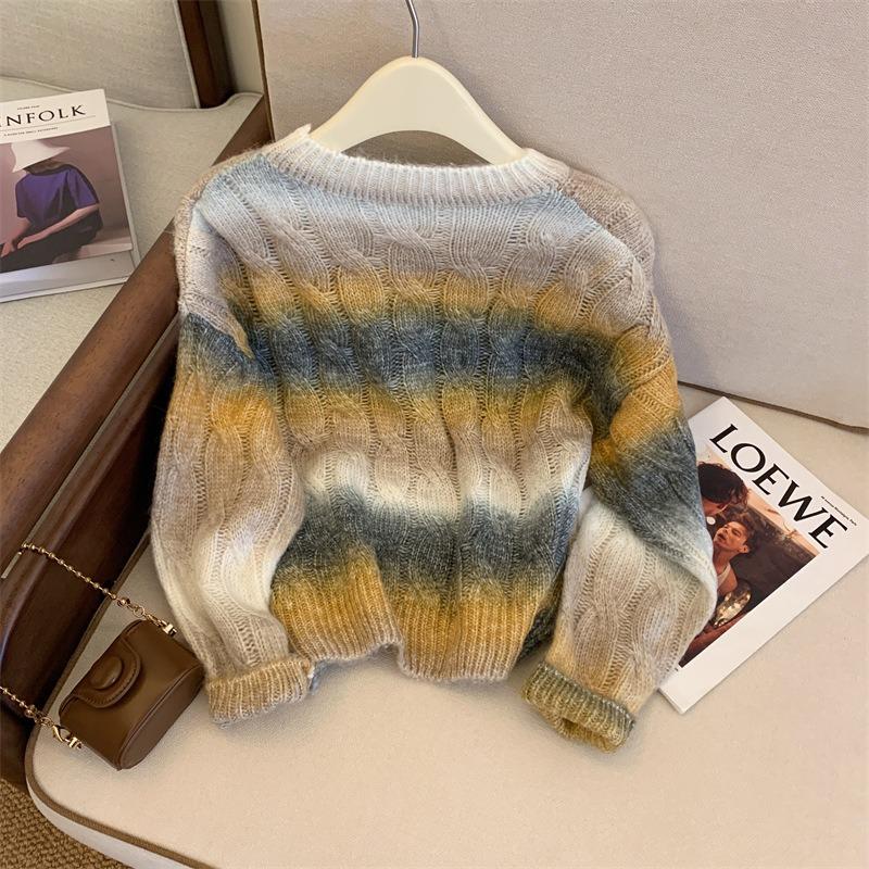 Niche gradual change color twist soft waxy sweater women's spring and autumn age reduction loose short knitted sweater top