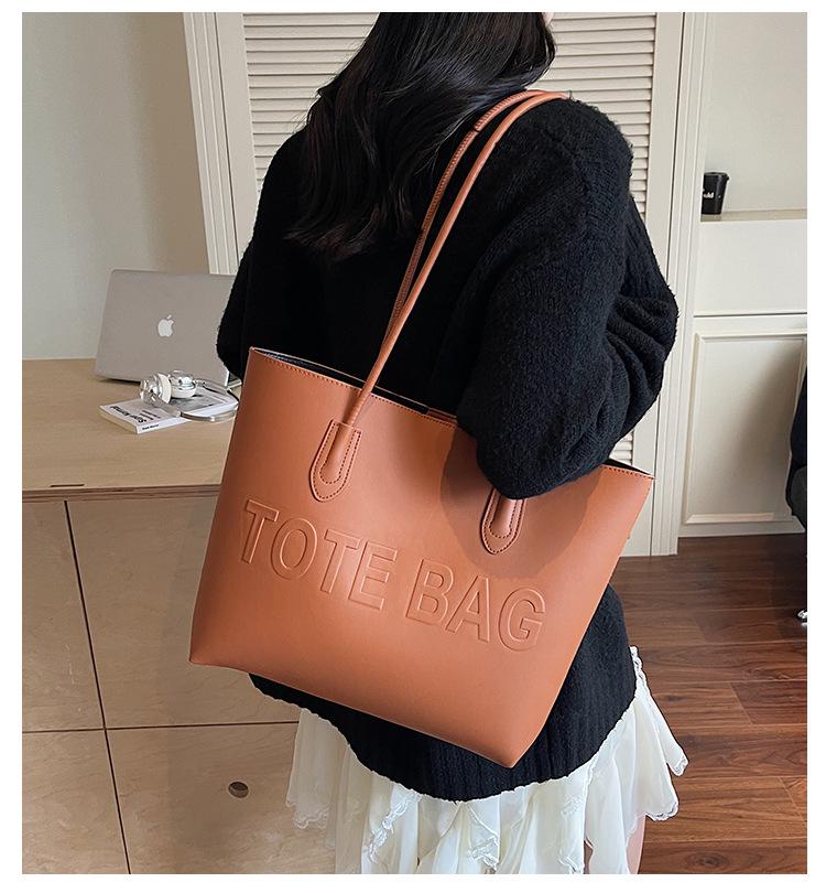 2025 Large Capacity Women's Retro Crossbody Tote Bag - Trendy Autumn Commute Handbag for College Students
