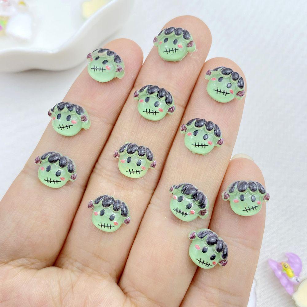 50Pcs New Cute Resin Small Halloween Collection Flat Back Ornament Jewelry Making Manicure Hairwear Accessories