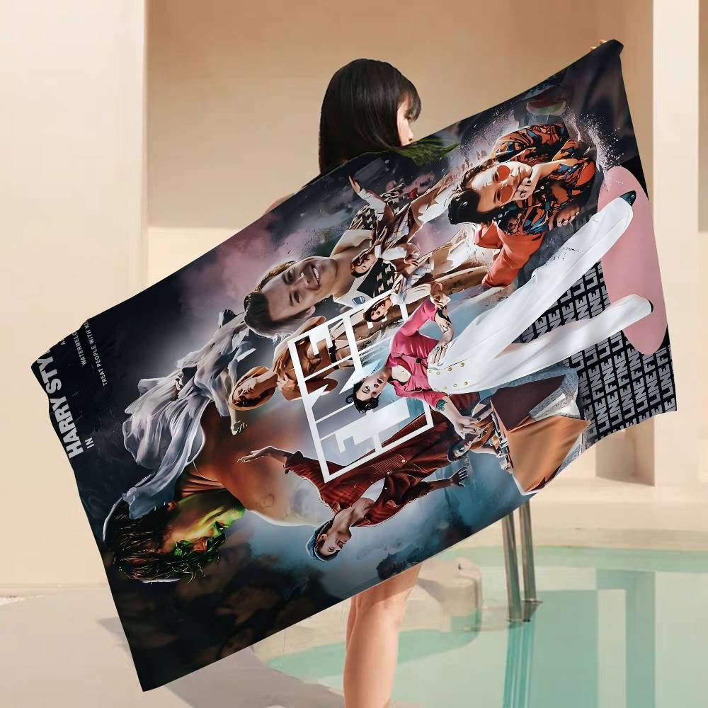 Famous Pop Singer Harris_Styles Black Microfiber Beach Towel Absorbent Quick dry Soft Swimming Resort Mountain Climbing Towel