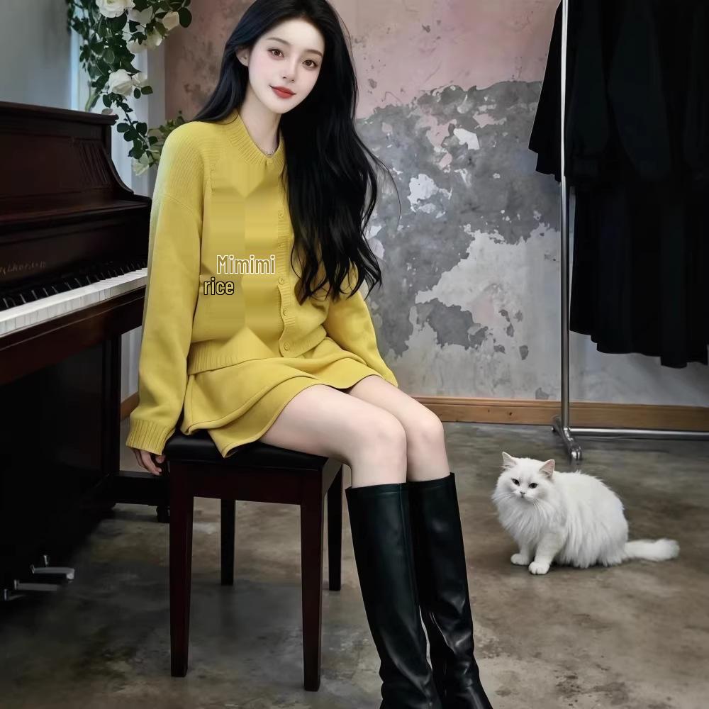 

Women s High-End Knit Sweater and Skirt Set - Cozy Autumn/Winter Two-Piece Suit Extra Large