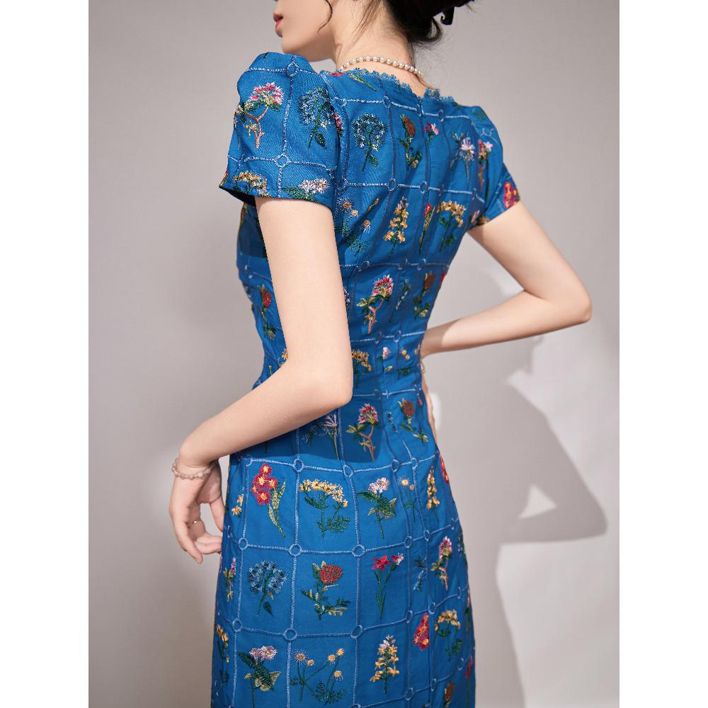 Short Sleeve Dress Women's Summer New Casual Temperament Celebrity Embroidered Square Neck Waist Long Dress