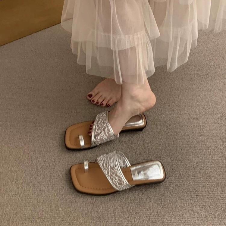 French square head slippers women's summer wear 2025 new toe thick heel straw woven out slippers versatile cool slippers