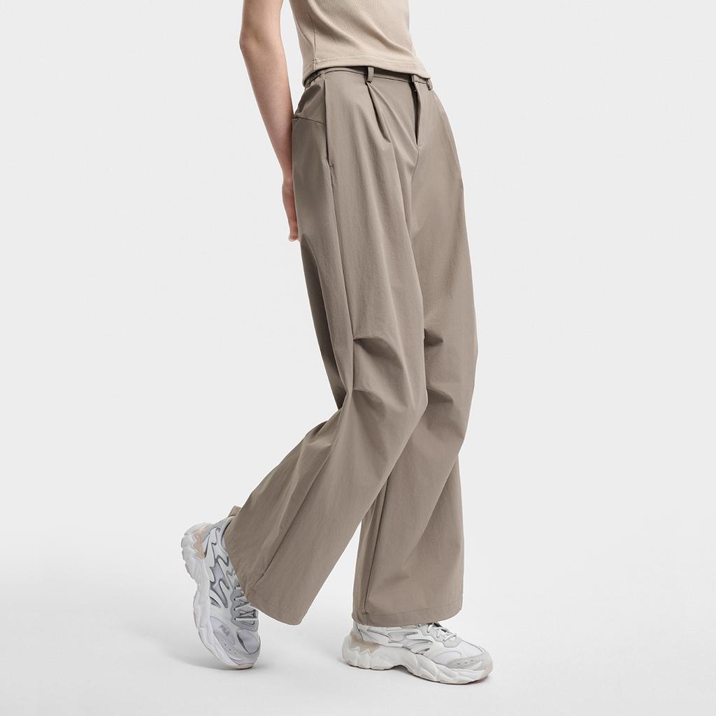 FILA Original Fashion Simple Classic Retro Sports Style Versatile Comfortable Loose Woven Casual Pants Women bottoms Apricot Brown F51W629801FDK