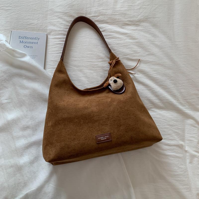 Retro Matte Big Bag Women's New Autumn and Winter Shoulder Bag High-grade Texture Commuting Large-capacity Tote Bag