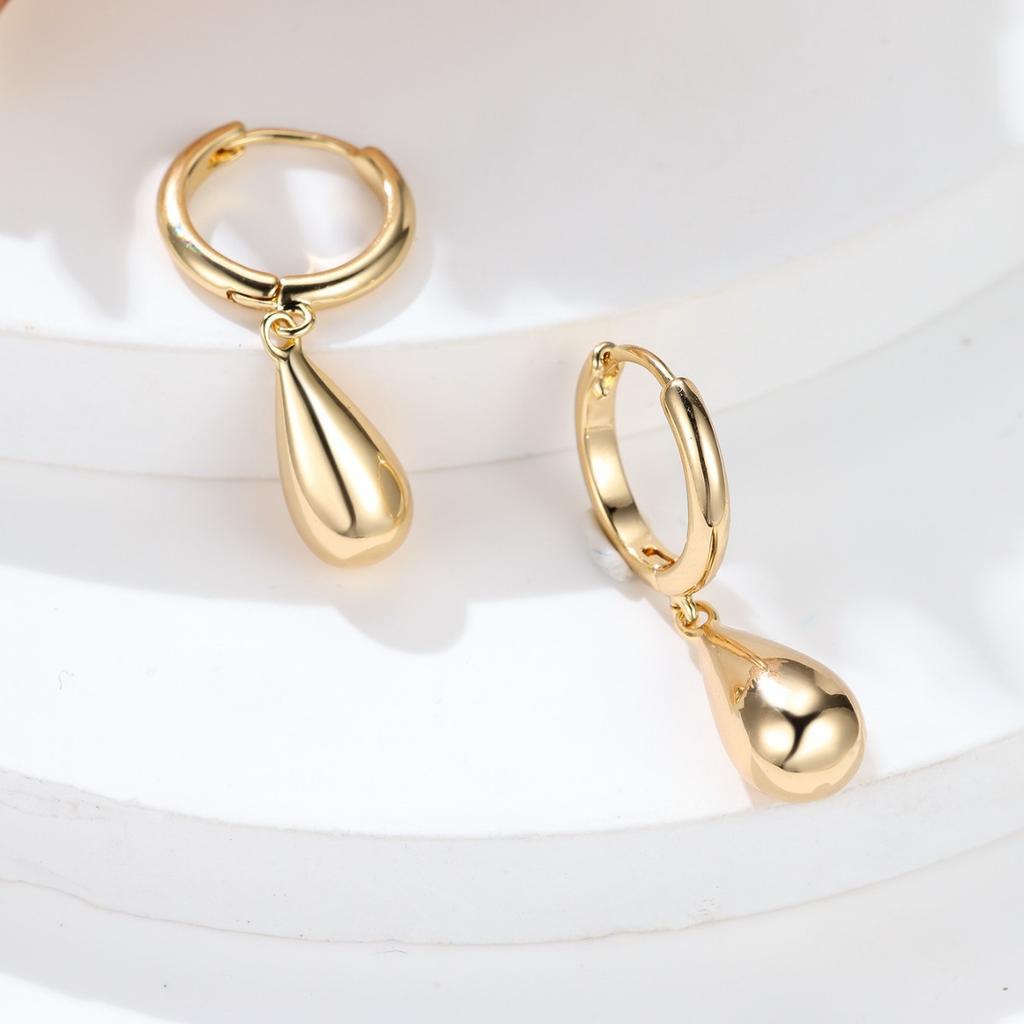 Original Niche Design Cool and Aloof Style Round Water Droplet Smooth Ear Buckle Earrings Simple and Personalized