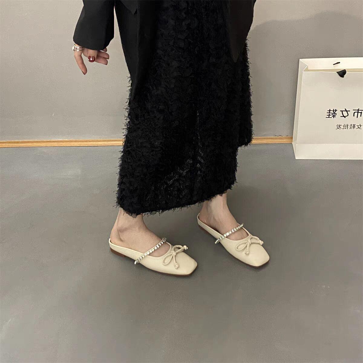 

Плоские тапочки с серебряными стразами на плоской подошве, женская верхняя одежда 2025 года, новые весенне-летние туфли с бантом и нежным вечерним ветром 40