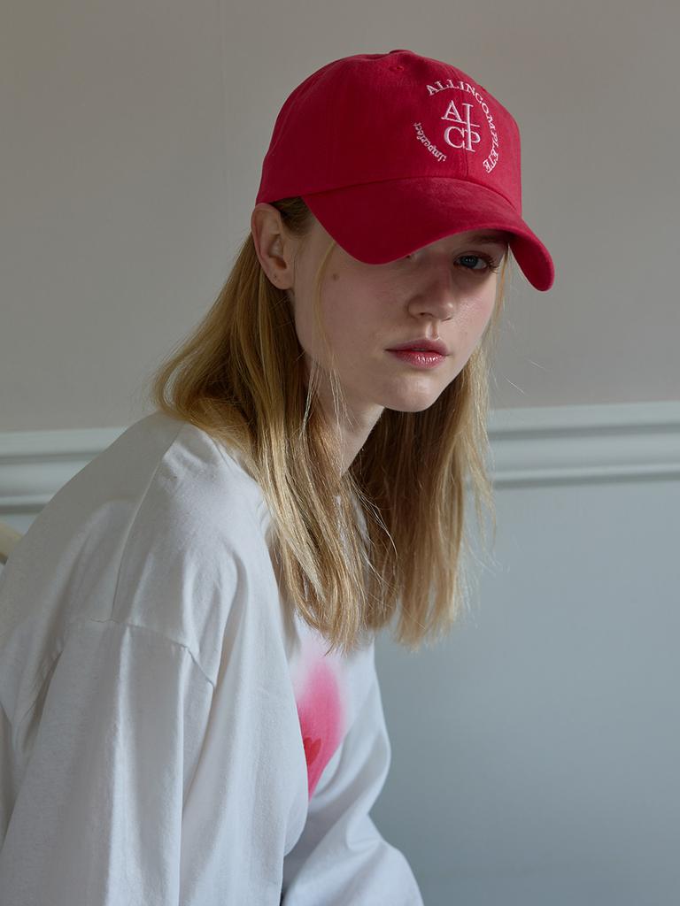 Olinkeompeulliteu Round Logo Ball Cap (Strawberry)