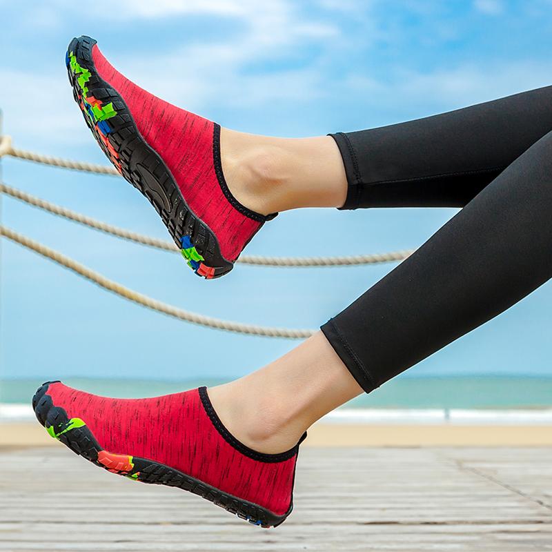 Quick Dry Slip-on Mens Aqua Shoes Women Light Elastic Water Sports Shoes Couples Non Slip Hiking Wading Sneakers