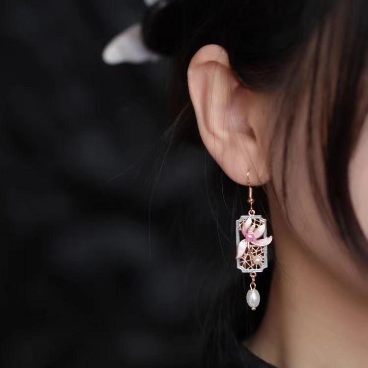 

Серьги-орхидеи: Розово-голубое ципао в стиле династии Сун, классический стиль высокого класса. Pink Blue Stud Earrings