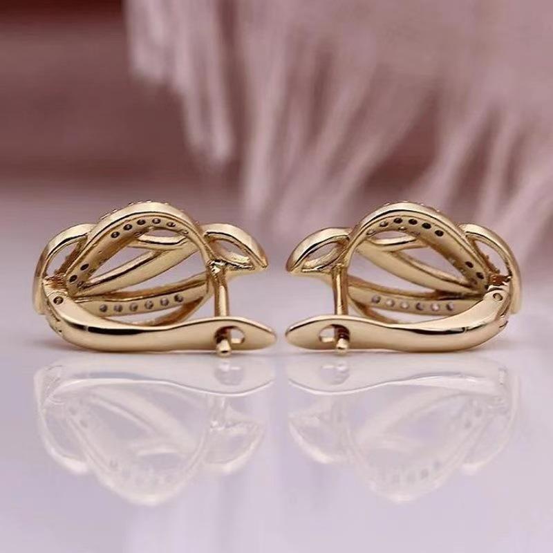 Elegant Niche Irregular Hollow Braided Zircon Ear Cuffs Women Stud Earrings Fashion Jewelry