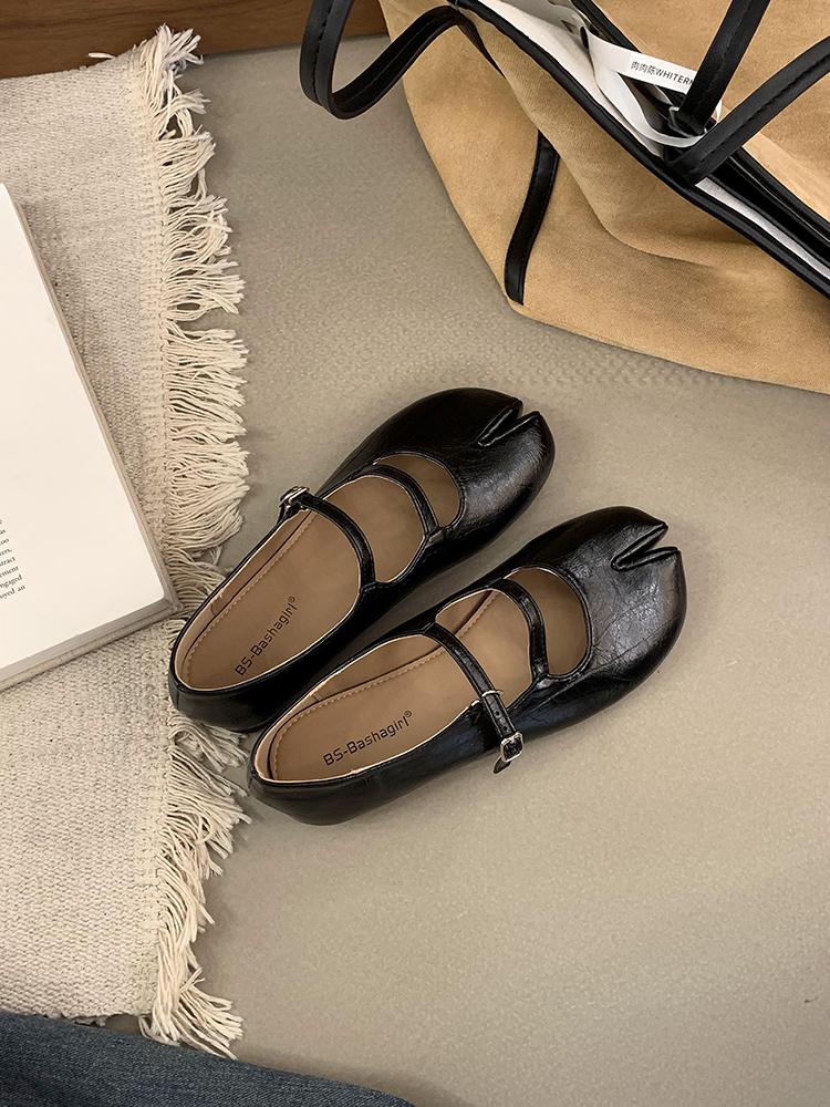 

Обувь Таби Ниндзя Женская Кожа Микрофибра Удобные Балетки С Раздельным Носком Тапочки Мягкая Подошва Лоферы Лаконичные Женские Мокасины для Ходьбы 2025 40