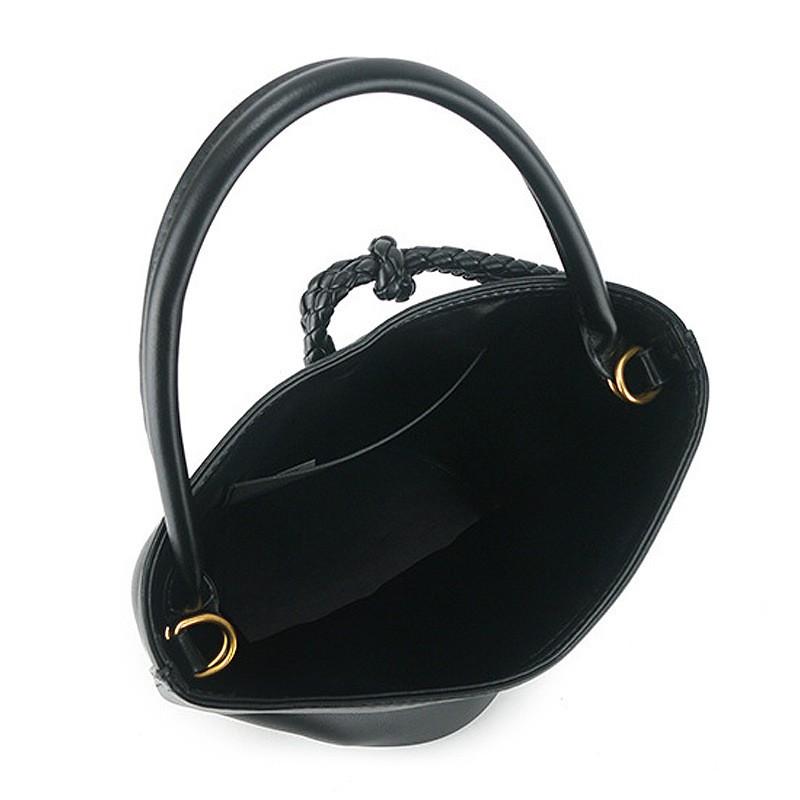 Large Capacity Tote Bag Women Stylish Single Shoulder With Zippered Pocket PU Leather Water Bucket Shape Daily Use