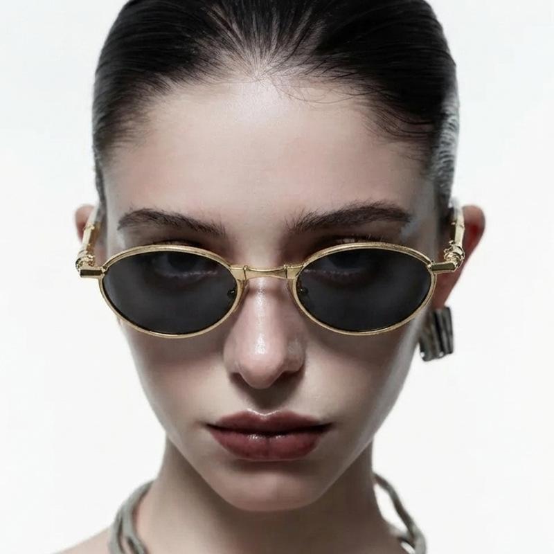 Foldable metal glasses, oval rhinestone-embellished sunglasses—ideal for outdoor travel and street-style looks.