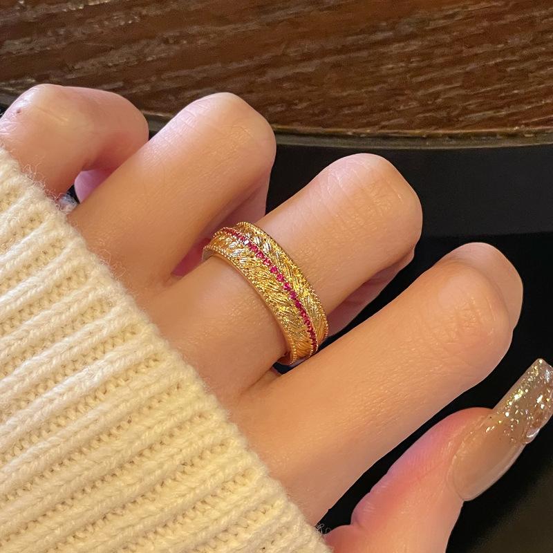 Mittelalterlicher französischer Retro Zir*****Stiftring Damen Nischen-Design High-End Liebesaccessoires Damen