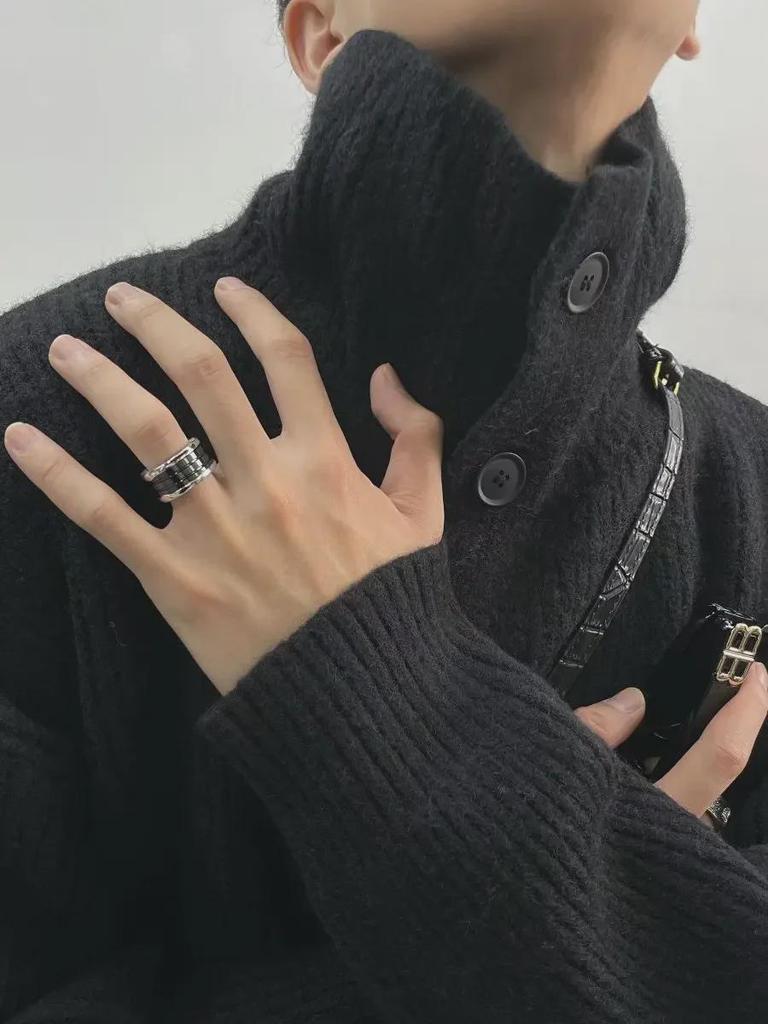 Unisex Korean Fashion Knitted Sweater: Loose Fit with Button Details for Autumn/Winter