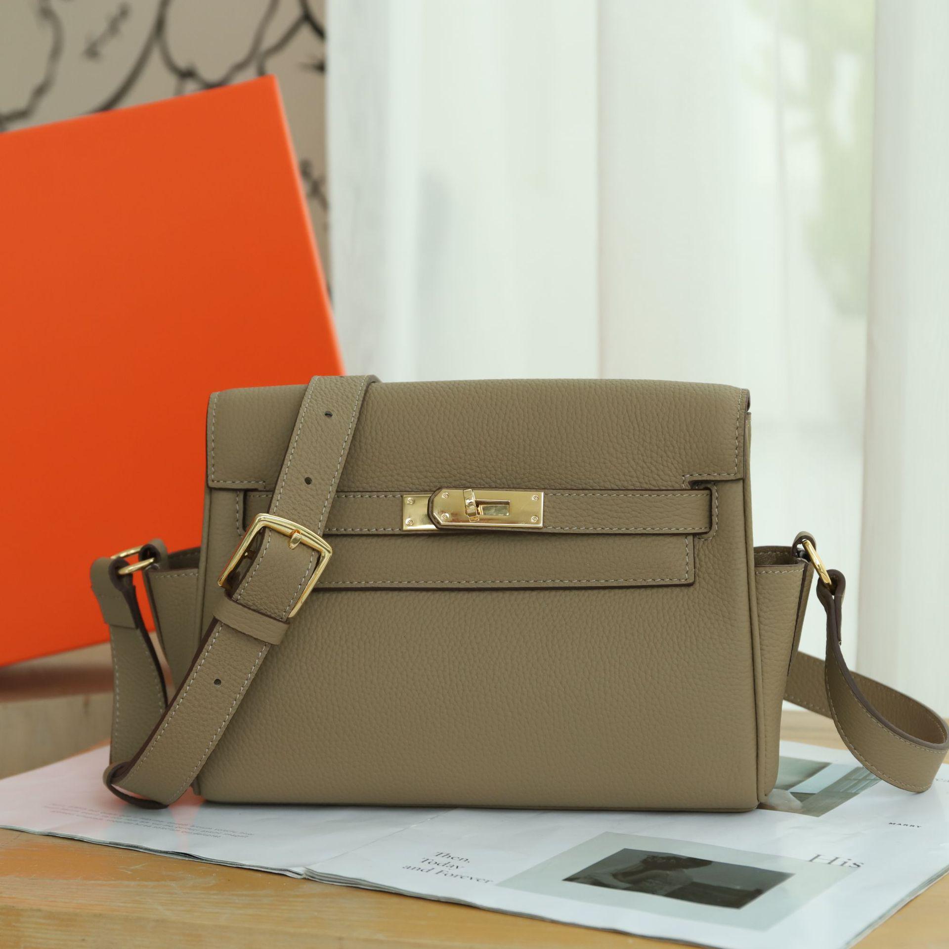 Elegant Genuine Leather Kelly Bag - Large Capacity Retro Messenger for Women 25cm Length, 10cm Width, 18cm Height