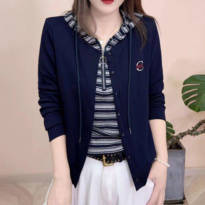 

Chic Striped Layered Look: Women s Hooded Sweatshirt for Fall 2025 5XL темно-синього кольору