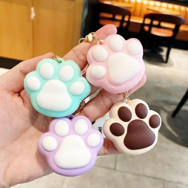 Cute Cat Claw Keychain Pendant, Schoolbag Pendant, Video Game City Small Gift Couple Keychain, Keychain.