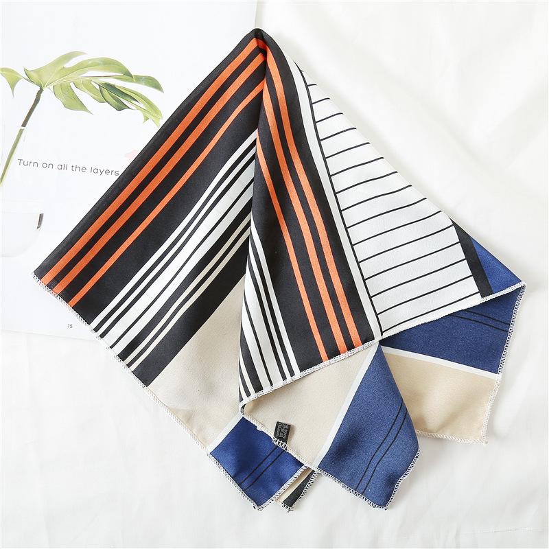 50 * 50cm İlkbahar Ve Sonbahar İpek Eşarplar Çok Yönlü Dekorasyon Profesyonel Küçük Kare Eşarplar Boyun Koruma Bağlama Çantası