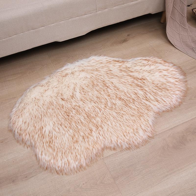 Cloud-Shaped Long Pile Rug for Bedroom or Living Room - Cute, Luxurious, and Machine Washable