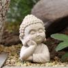 1 kindhållande Buddha-statyett, kreativ heminredningsprydnad, trädgårds-bonsai-dekorationsprydnad, inflyttningspresent