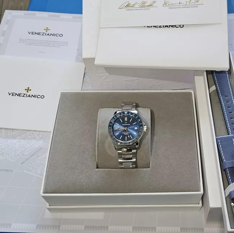 Venezianico NEREIDE Watch Automatic GMT Function Case 39mm Water Resistant To 20 ATM 2 Year Warranty Men's GMT-3521502C Diver's Diameter