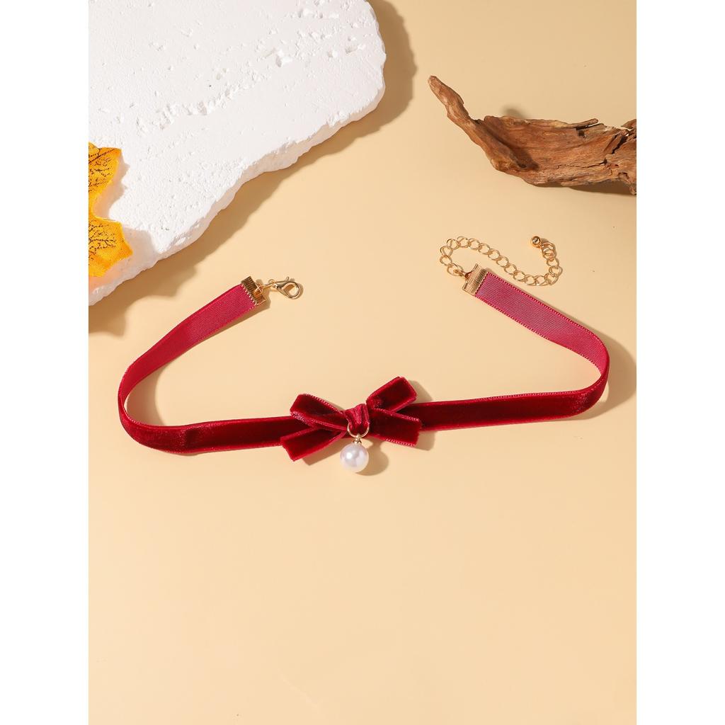 Belle Girl Style Sweet Accessory, Burgundy Necklace, Black Velvet with Collar, Choker Collarbone Chain, Necklace