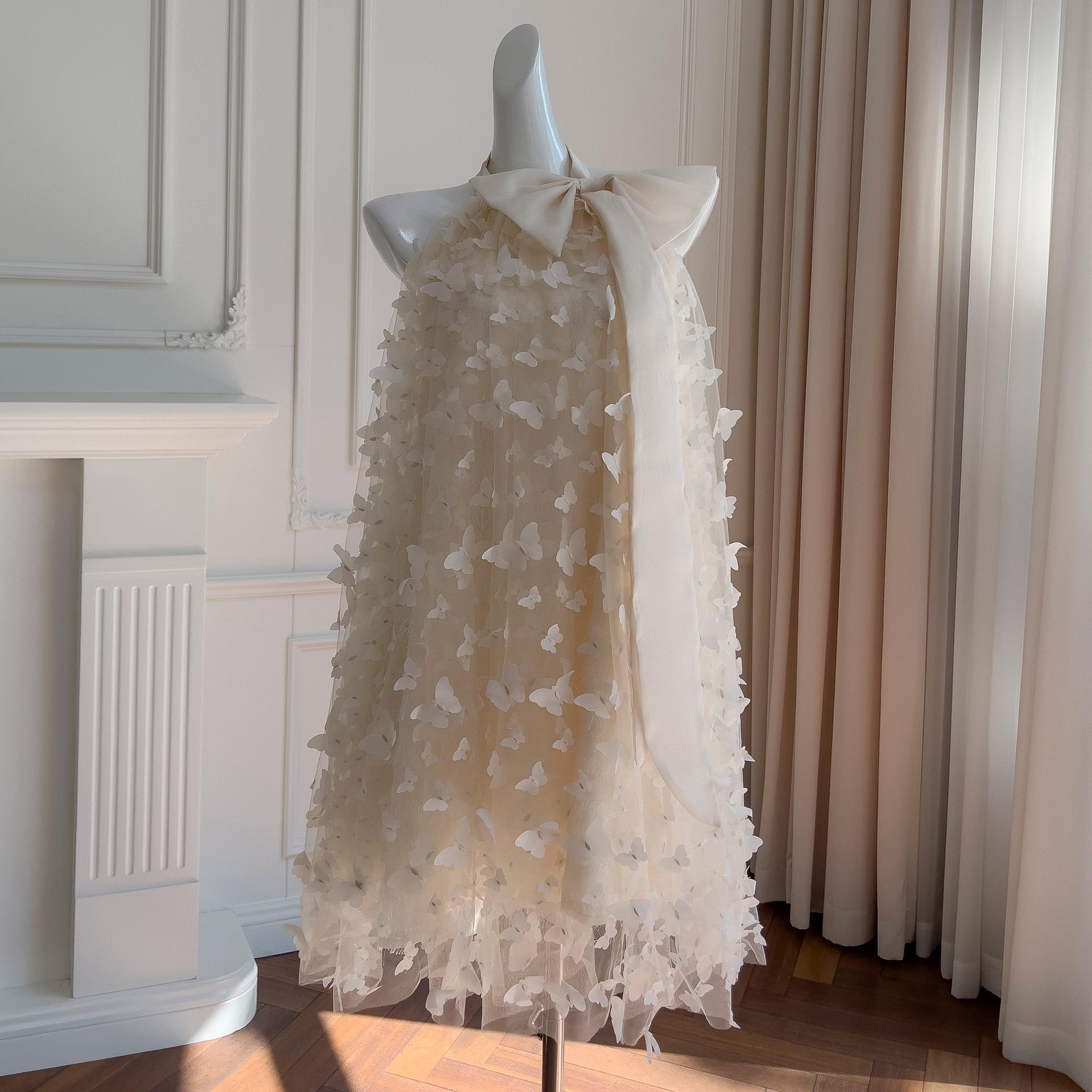 

Sweet Butterfly Halter Mesh Dress - Sleeveless, Off-Shoulder Style Medium абрикос світлого кольору