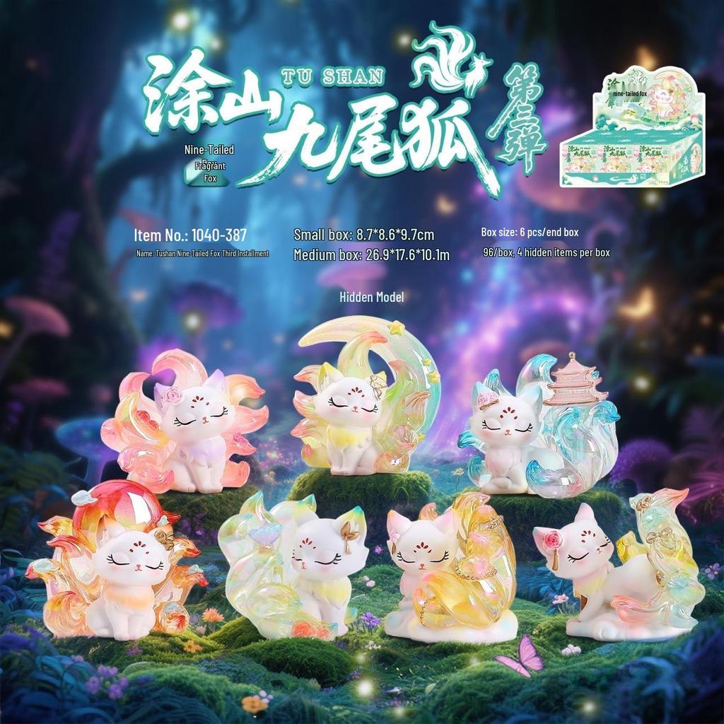 Hot Selling Cat Travel Diary: Blind Box Fashion Resin Figurine - Hand-Painted Cute Cat Desktop Ornament