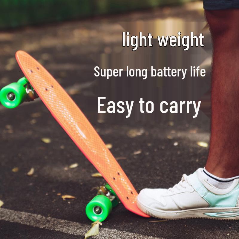 22-inch Four-Wheel Youth Street Surfing Banana Skateboard for Beginners