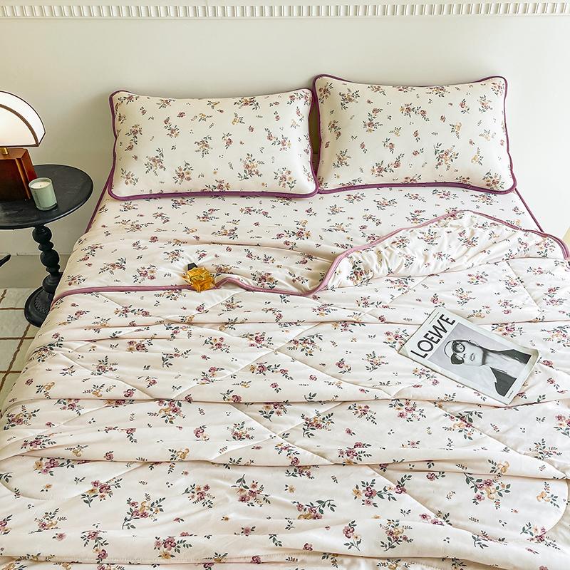Elegant Blue Flowers Summer Cooling Quilt Floral Style Air Conditioner Quilted Quilt Skin-friendly Thin Blanket Machine Washable