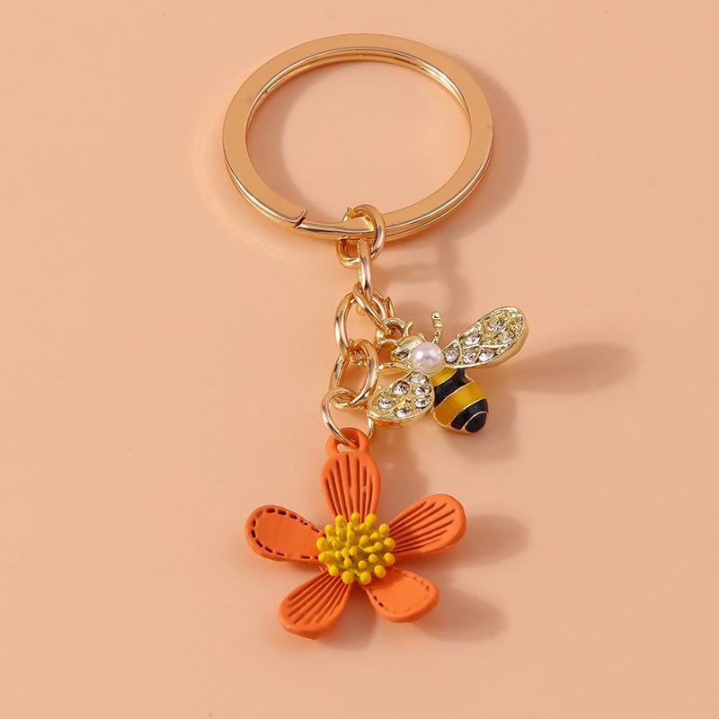 Cute Enamel Flower Bee Keychain Animal Key Rings Pendants for Women Girls Handbag Accessories DIY Jewelry Gifts