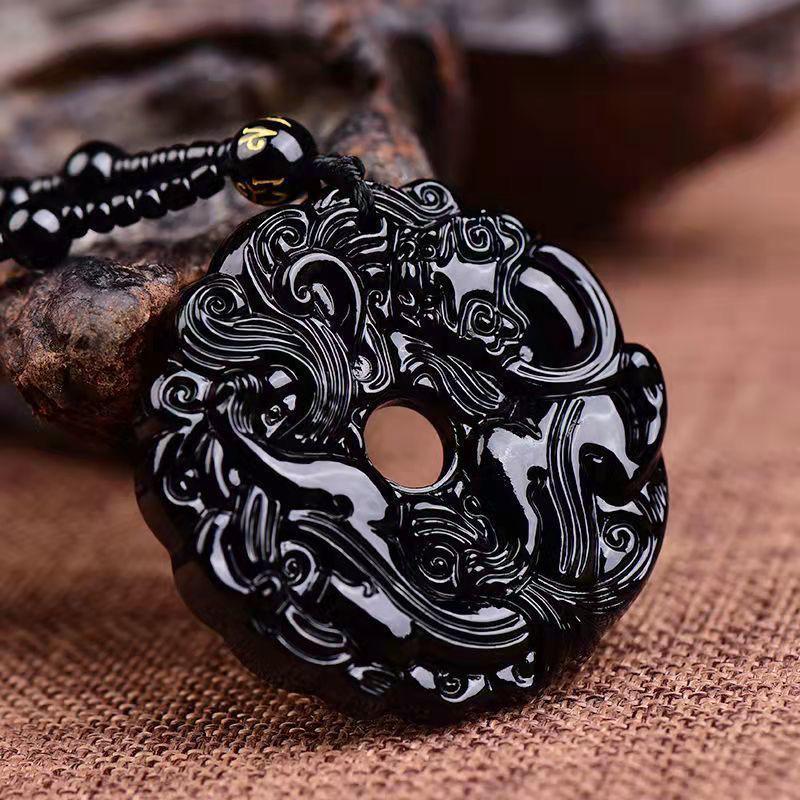 Jade Pixiu Pendant Necklace for Men & Women - Fashionable, Versatile Sweater Chain with Imitation Jade Design.
