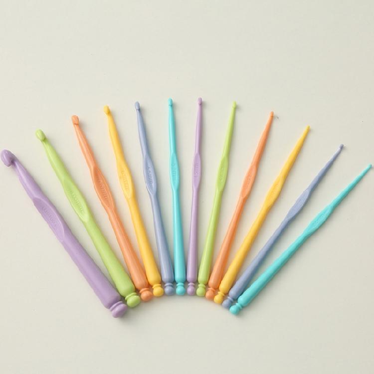 12Pcs Professional Long Handle Crochet Hook 2.0mm-10mm Ergonomic Crochet Hook Set Crochet Needle for Beginner