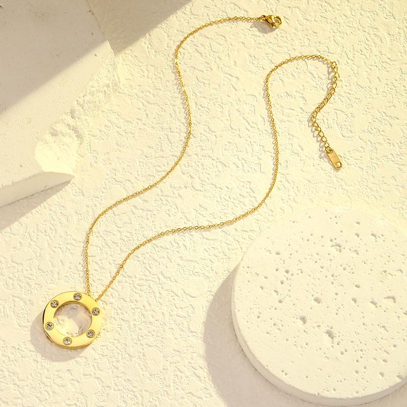 18K Gold-Plated Zircon Disc Necklace - Elegant Titanium Steel Clavicle Chain for Women