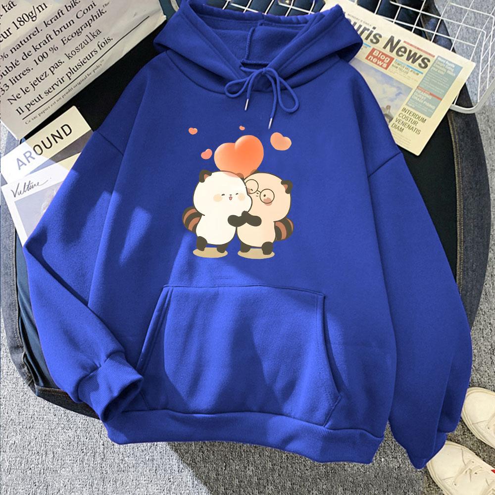 Raccoon Hug Love Heart Graphic Hoodies Kawaii Cartoon Printing Girls Sweatshirts Long Sleeve Men Pullovers Hooded