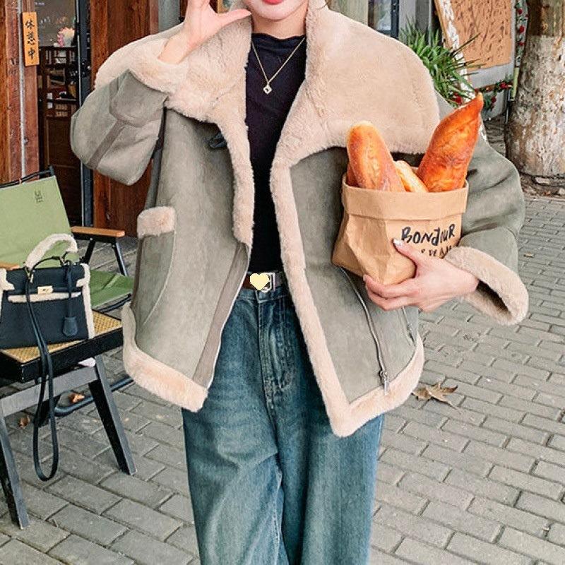 Short Fur Integrated Lamb Wool Jacket 2024 New Winter Thickened Small Locomotive Fur Jacket Integrated