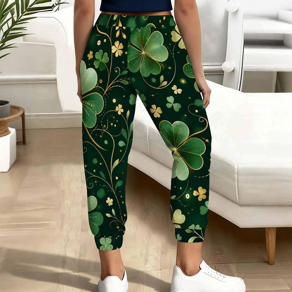 Women Plus Size Clover Printed Drawstring Waist Cuffed Ankle Jogger Pants With Side Pockets