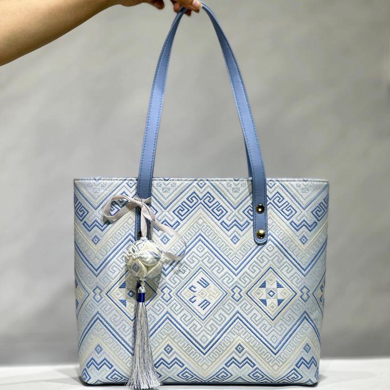 

[Send Hydrangea] Guangxi Non-Heritage Zhuang Jin Tote Satchel Ethnic Style Work Work Clothing Fashion All-Matching Large Shoulder Bag