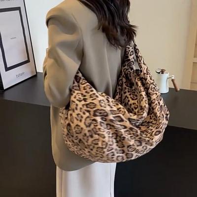 Stora leopardmönstrade axelväskor dammode stora paket ledig stil hobo-väskor höst och vinter fritids- eller reseväskor