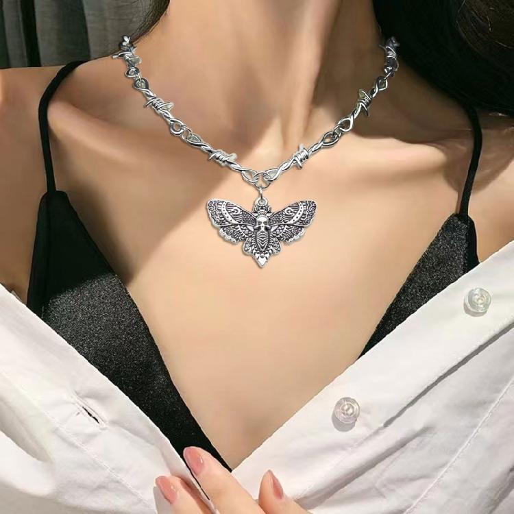 Trend Men Women Accessories Punk Gothic Skull Moth Necklace Temperament Jewelry