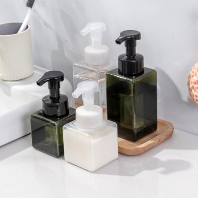 250 ml/450 ml plastový dávkovač penového mydla Nepriepustná, naplniteľná pumpička Vytvorte fľaštičku s bohatou penou na tekutý mydlový šampón s penovým šampónom na tvár.