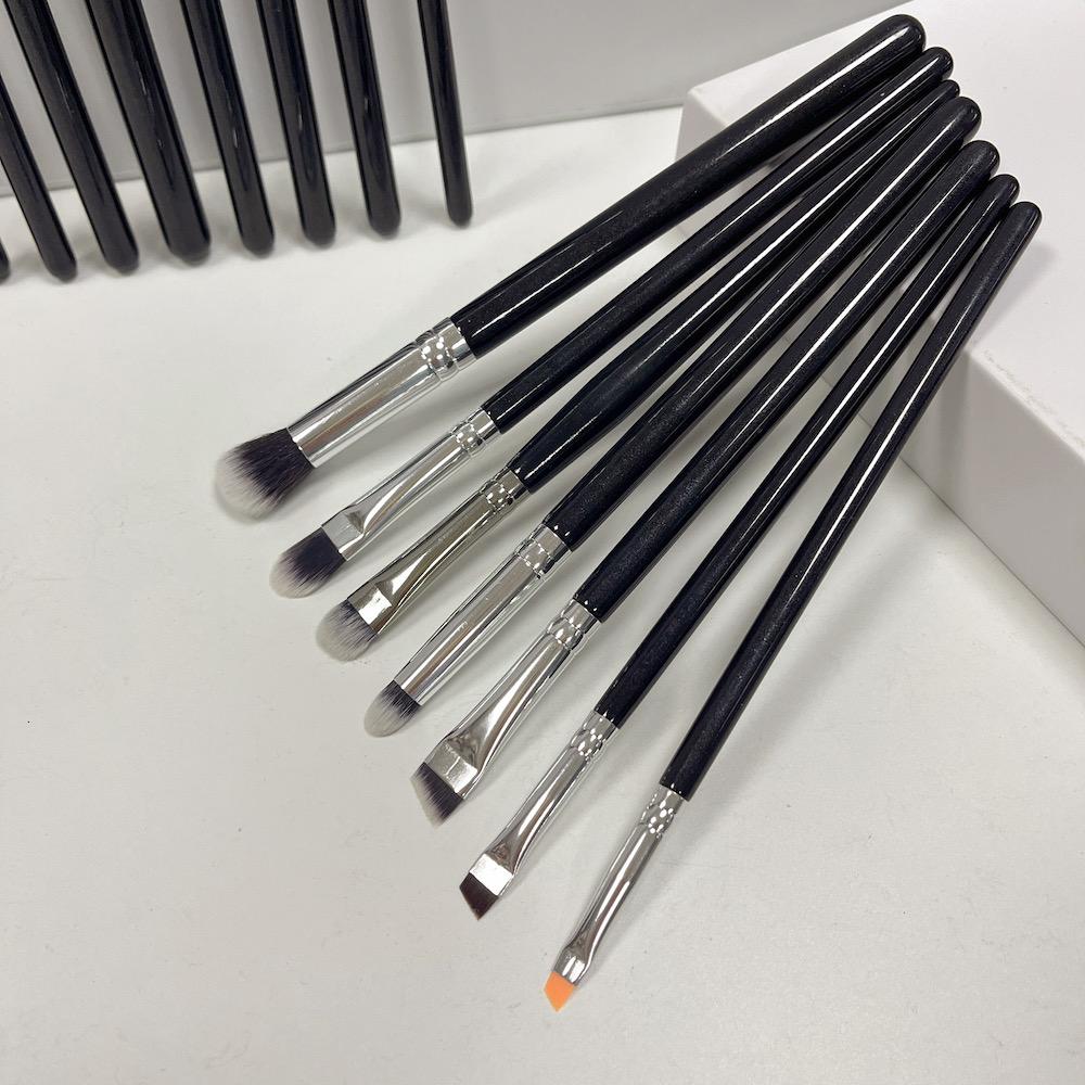 Single Large Medium Small Flat Concealer Makeup Brush for Cut Crease Cream Eyeshadow and Foundation