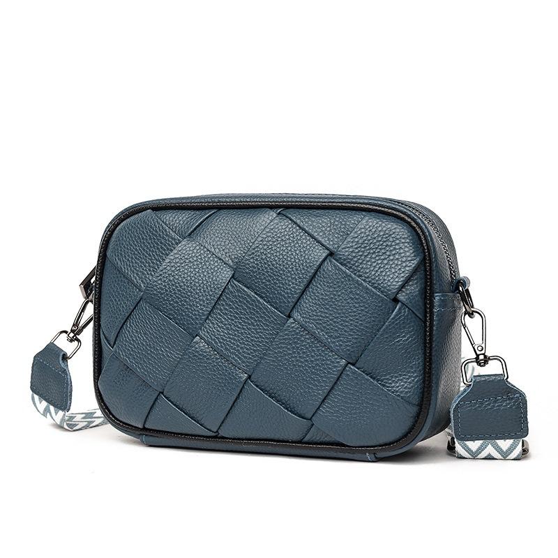 

Leather women s bag first layer cowhide simple and fashionable woven rhombus bag high-end versatile shoulder messenger bag синий