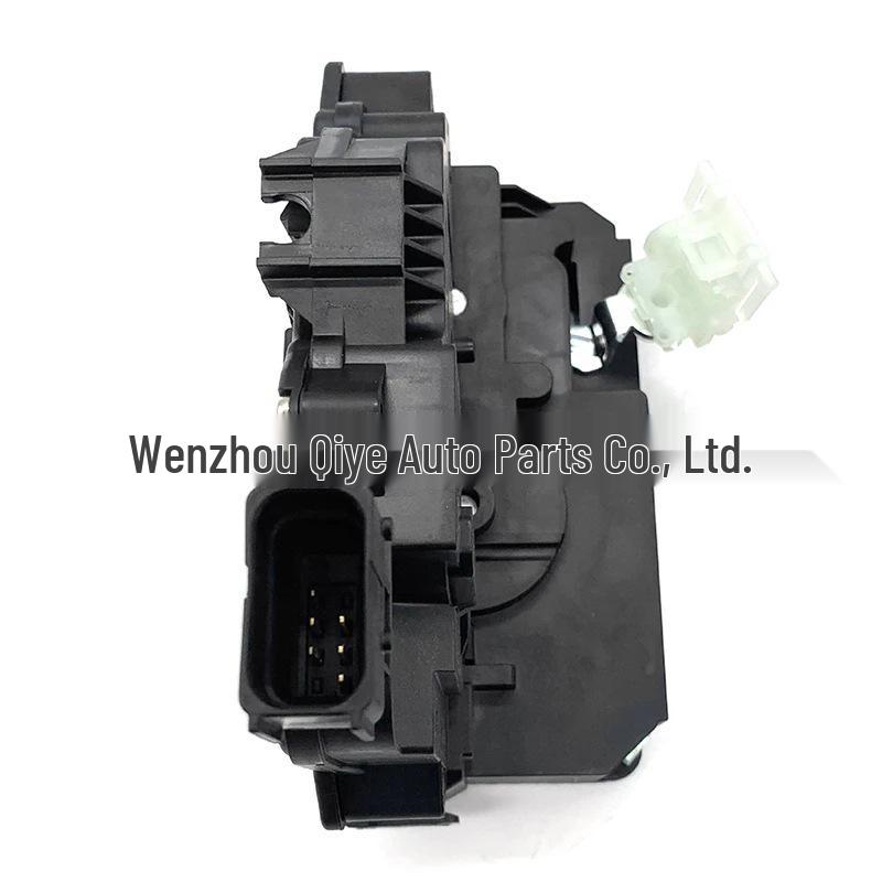 Opel Rear Right Central Locking Module - Part Numbers 55702905, 133257, 5133159